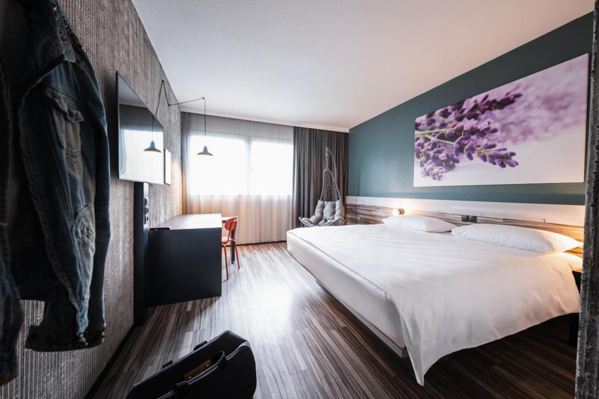 Hotel Ibis Styles Linz Esterno foto