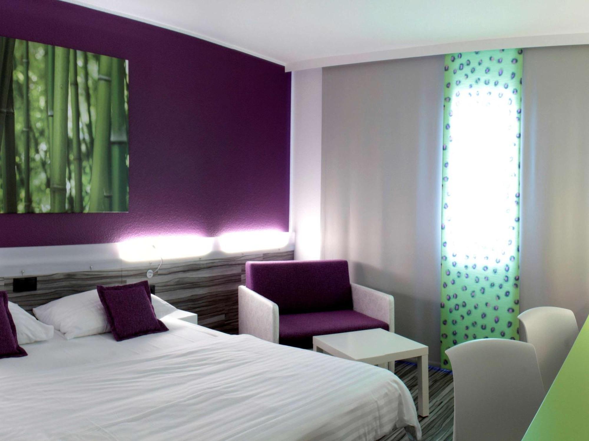 Hotel Ibis Styles Linz Esterno foto