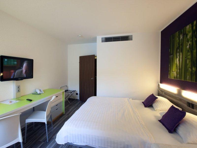 Hotel Ibis Styles Linz Esterno foto